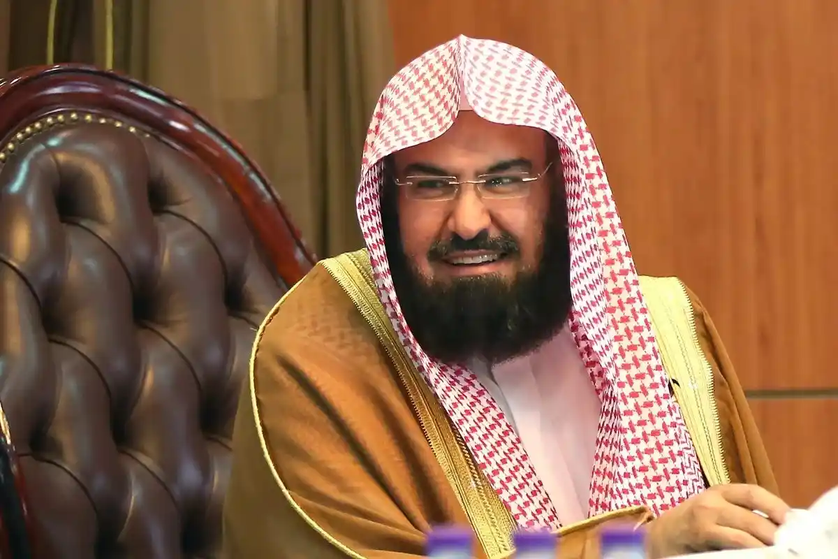 كم راتب إمام الحرم السديس؟